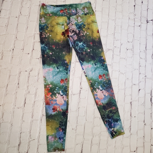 ONZIE • Charley Nature Galaxy Workout Leggings - Picture 7 of 10